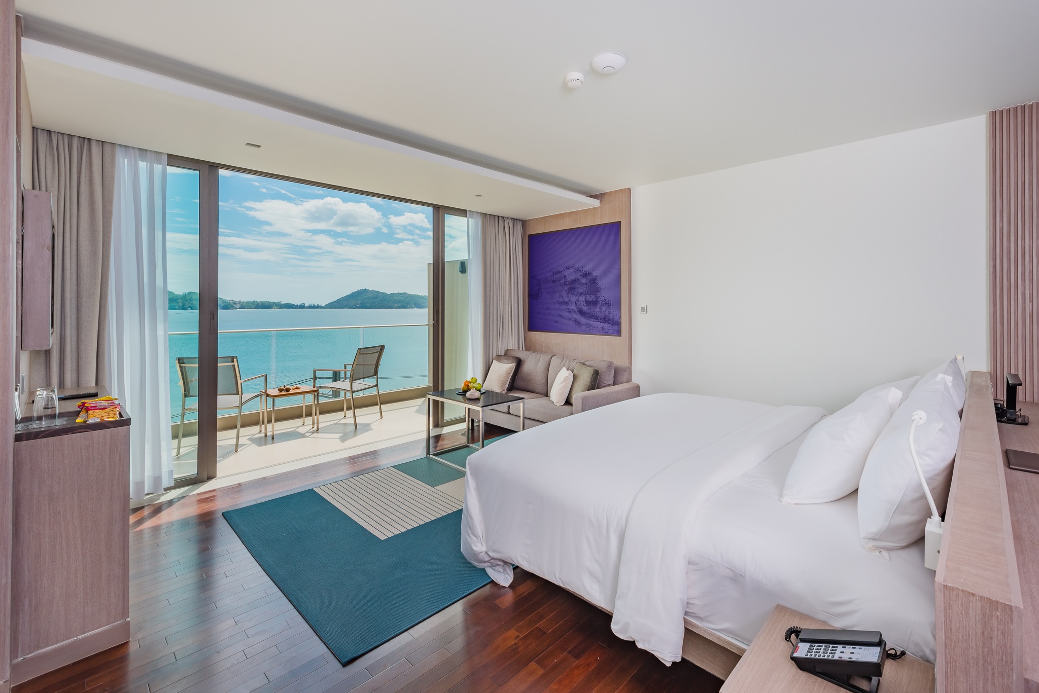 Grand Ocean Room