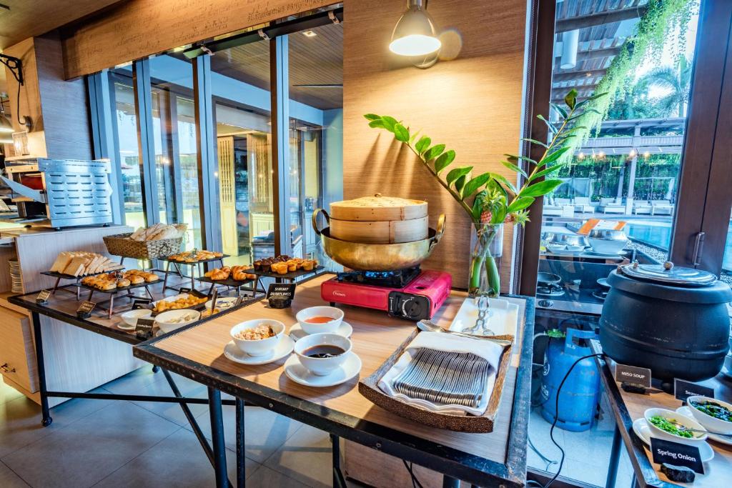 Riva Surya Bangkok4