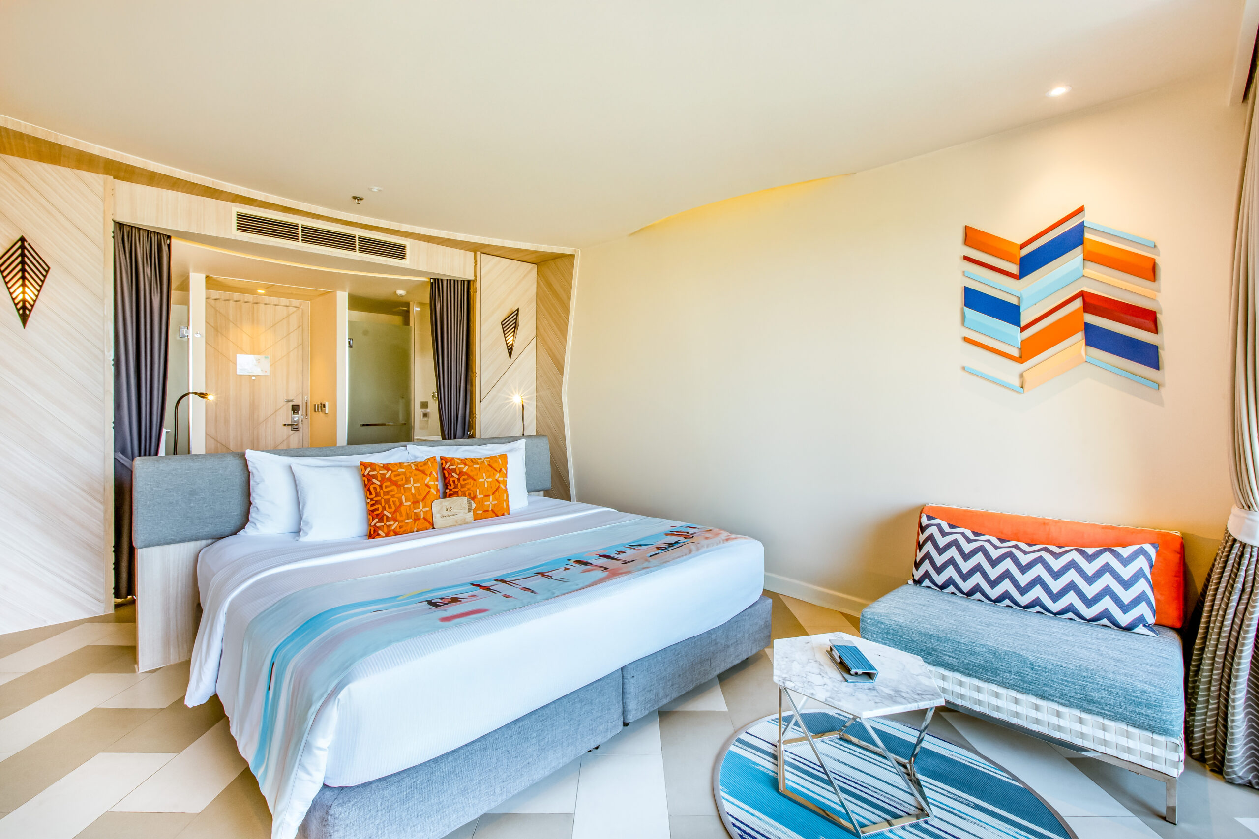 SIS On the Hill (No View)