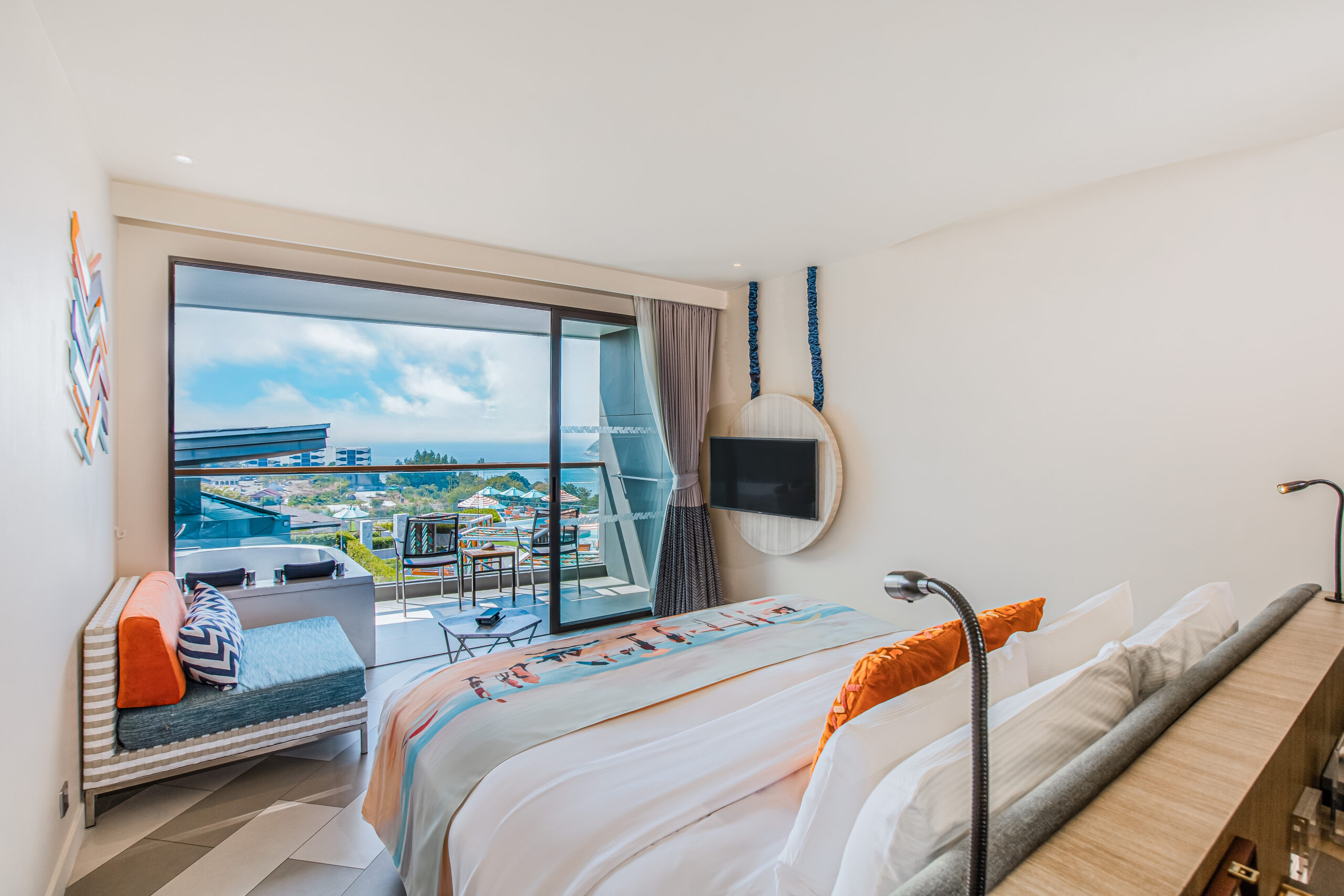 SIS Over the Sea (Partial Seaview)