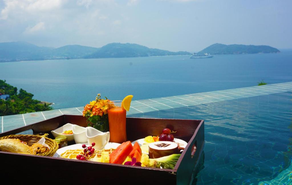 Wyndham Grand Phuket Kalim Bay11