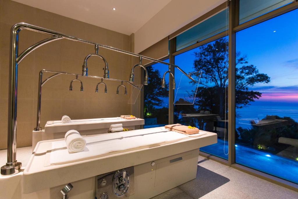 Wyndham Grand Phuket Kalim Bay35