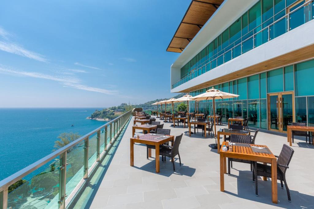 Wyndham Grand Phuket Kalim Bay4