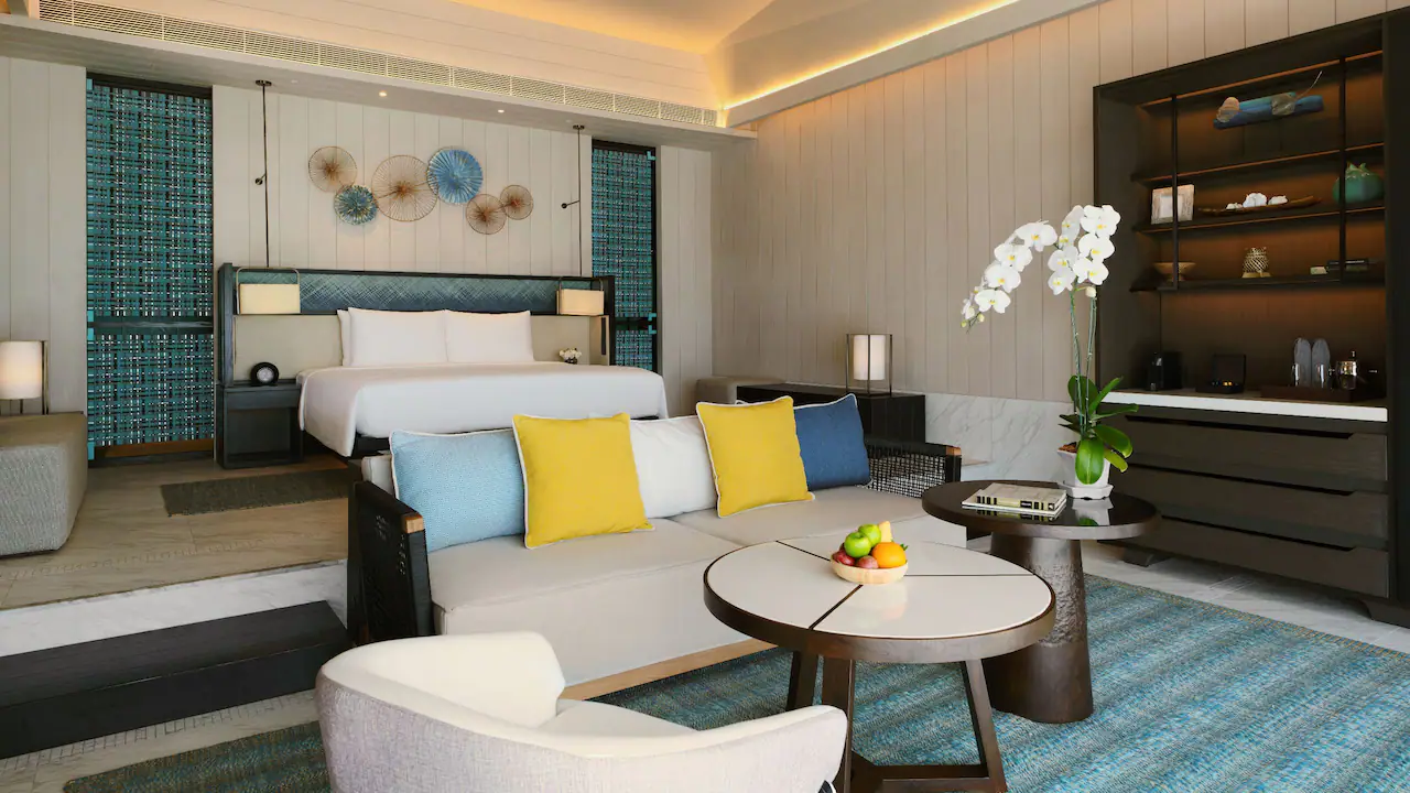 One Bedroom Ocean Front Pool Villa with Club Access