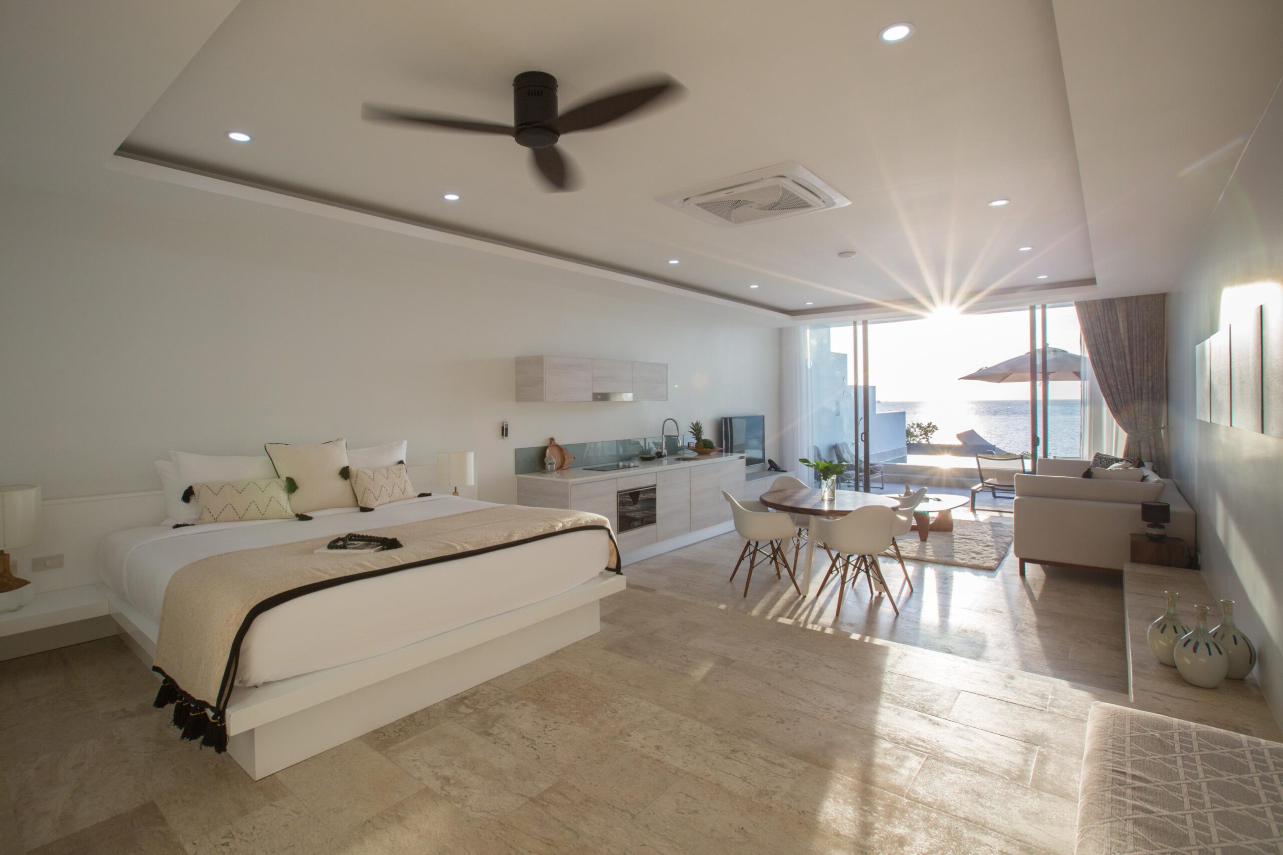 One Bedroom Sea View Pool Suite