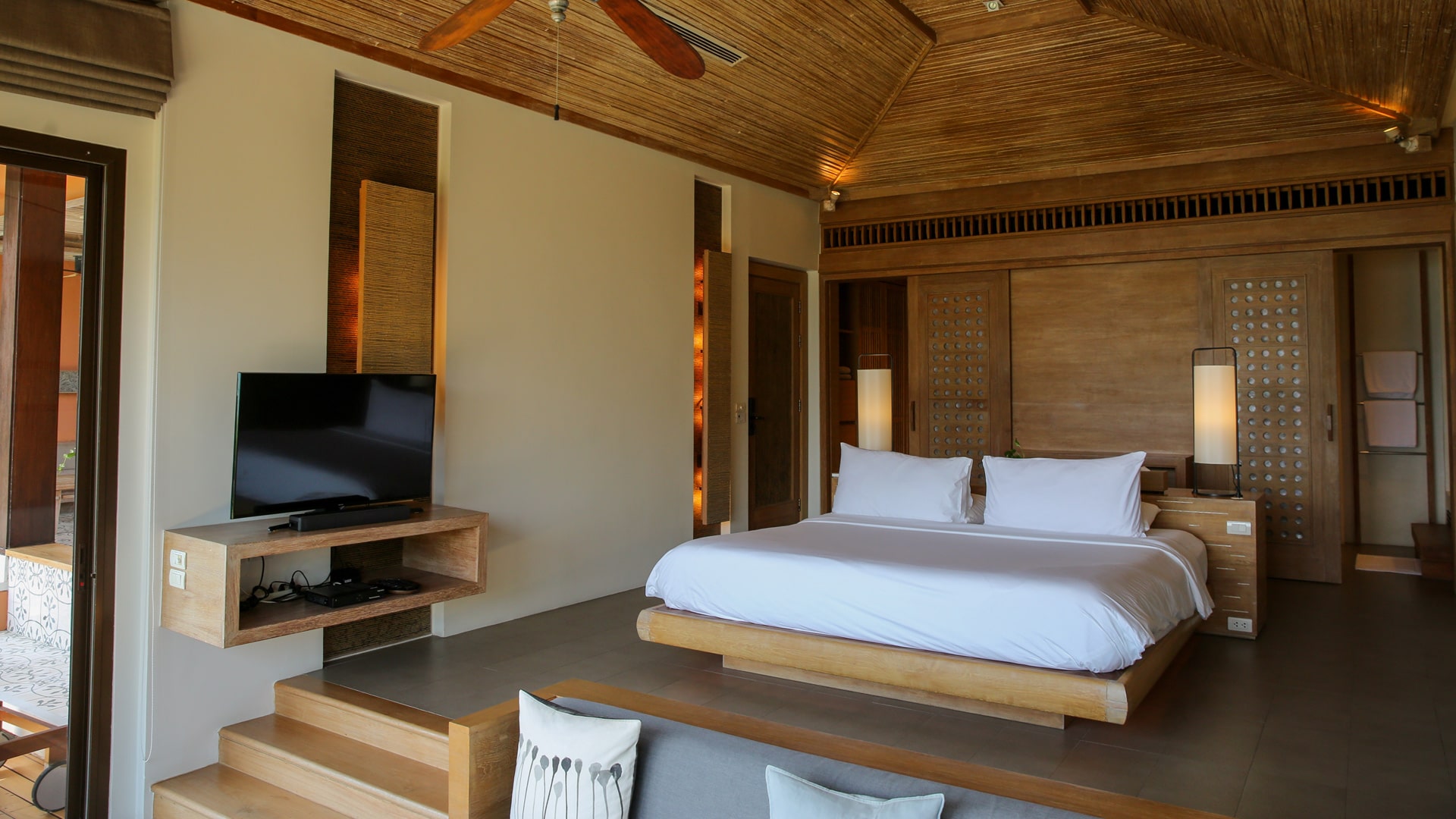 Two Bedroom Family Suite Ocean View