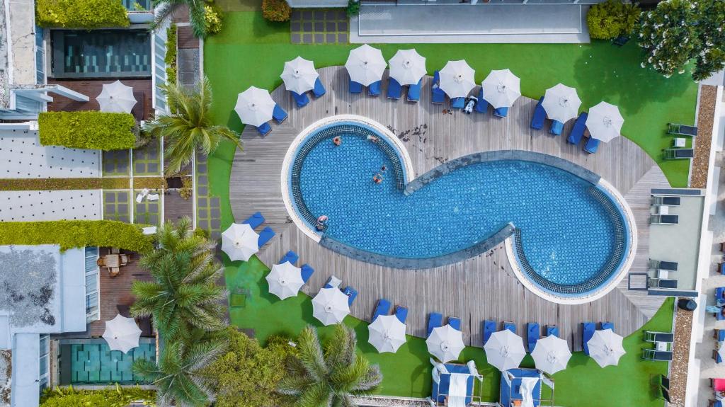 KC Beach Club & Pool Villas28