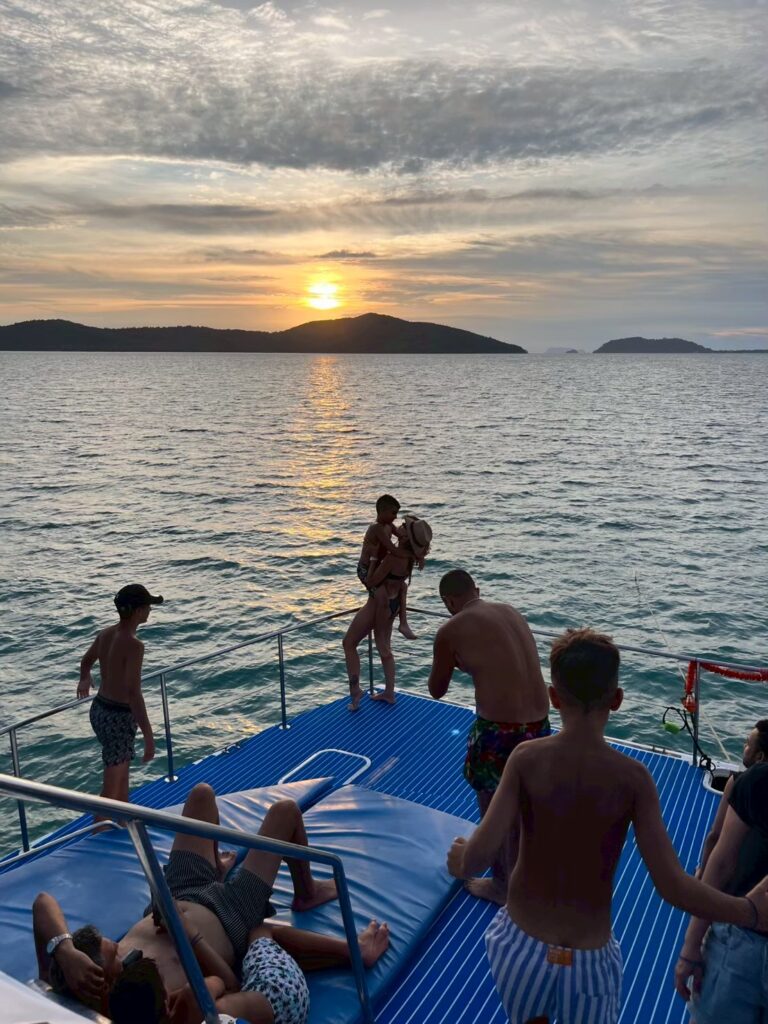 LINE_ALBUM_กรกฎาคม2568_251017_18